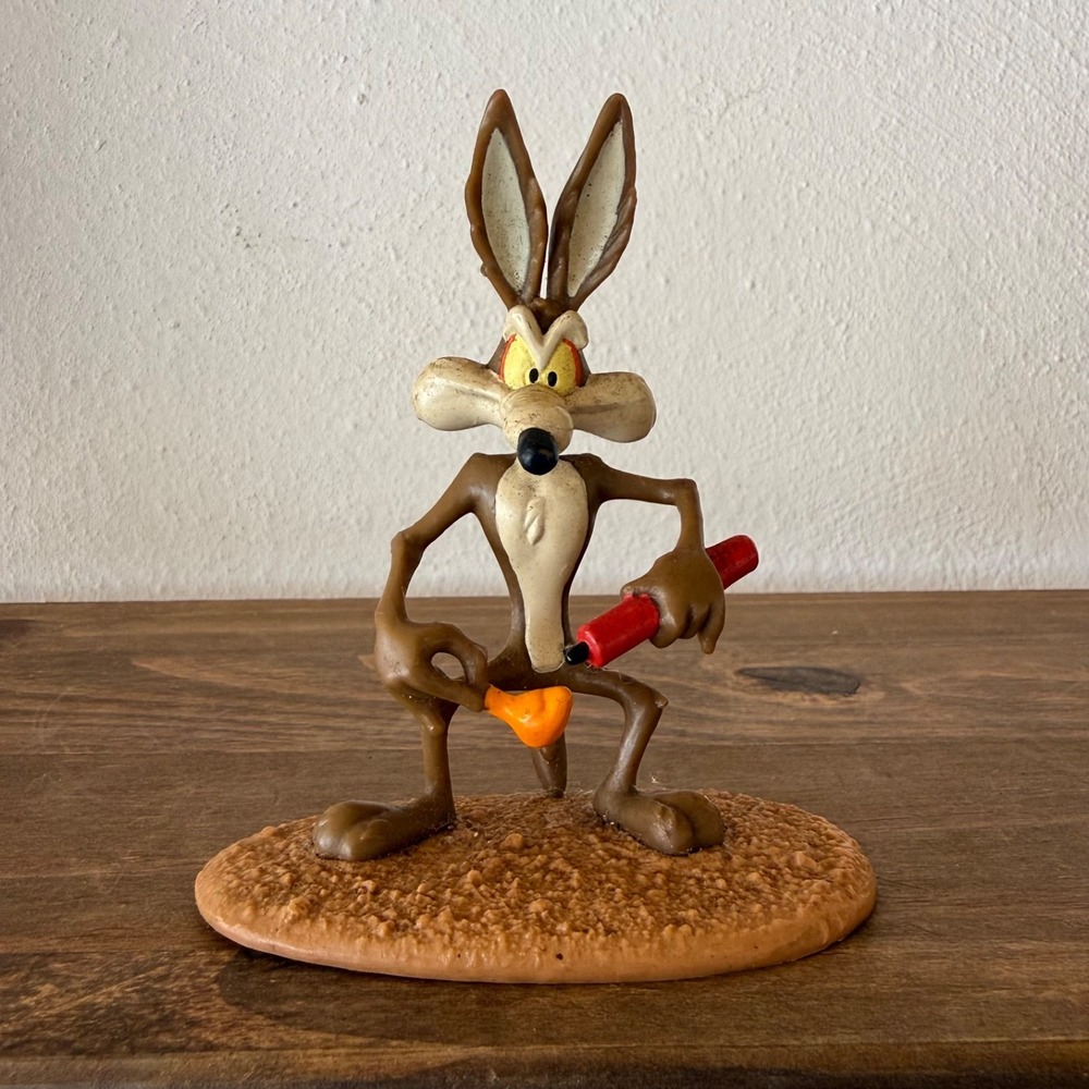 Vintage 1998 Applause Warner Bros Wile E Coyote Figure Cake Topper Looney Tunes
